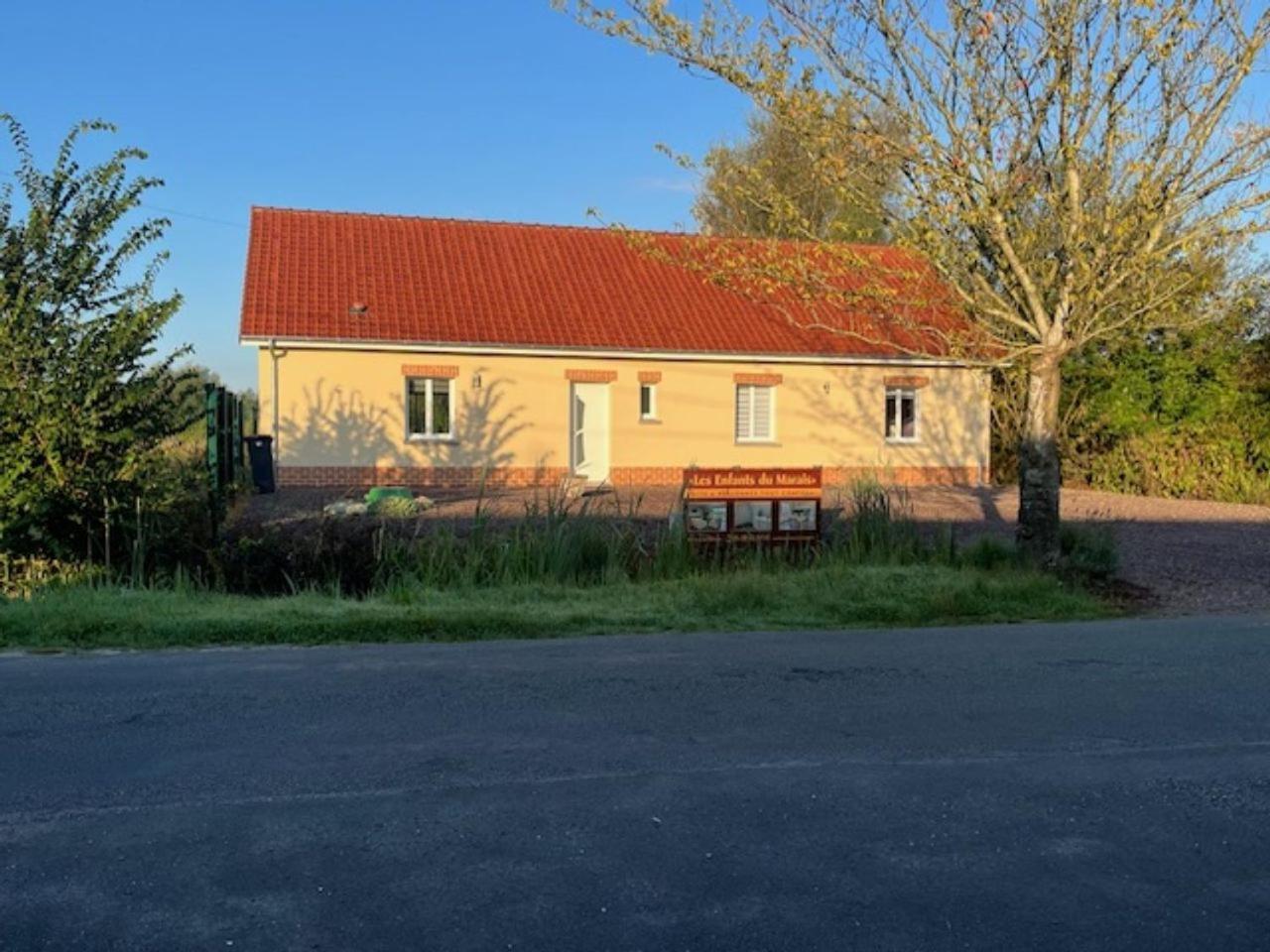 Вилла Les Enfants Du Marais Favieres  Экстерьер фото